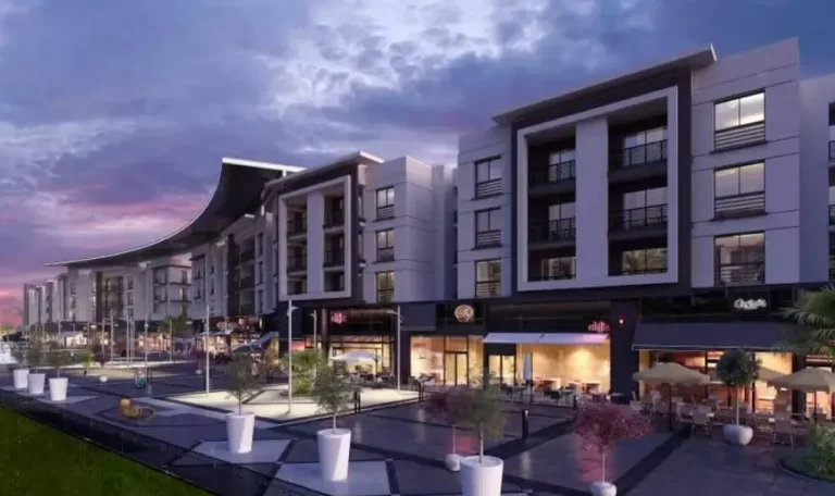 Porto Pyramids in 6th of October City by Amer Group في 6th of October City